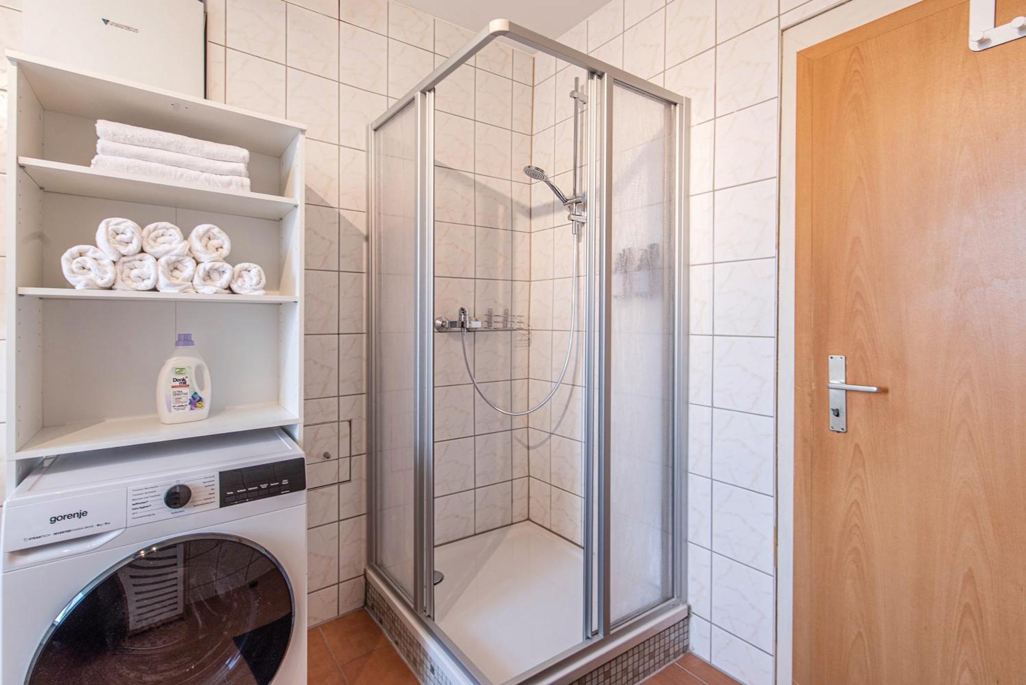 Grosszuegiges Apartment - Zentral - Kueche - Familienfreundlich Erfurt Exteriör bild